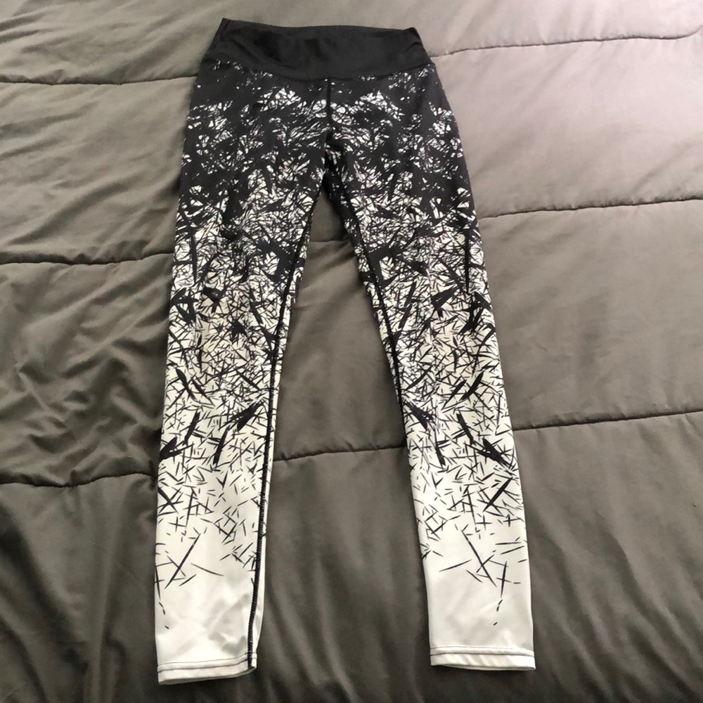Cool patterned leggings!